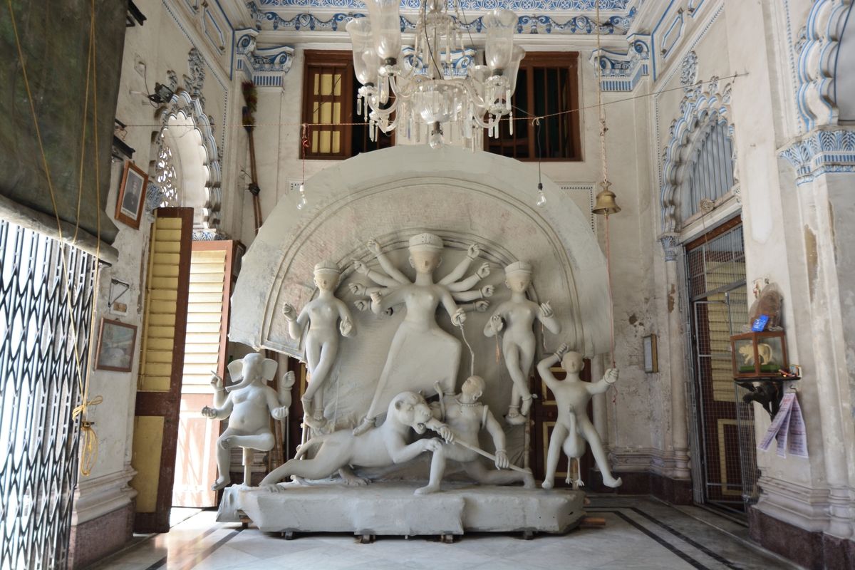 Bonedi Bari — Aristocratic Courtyards
